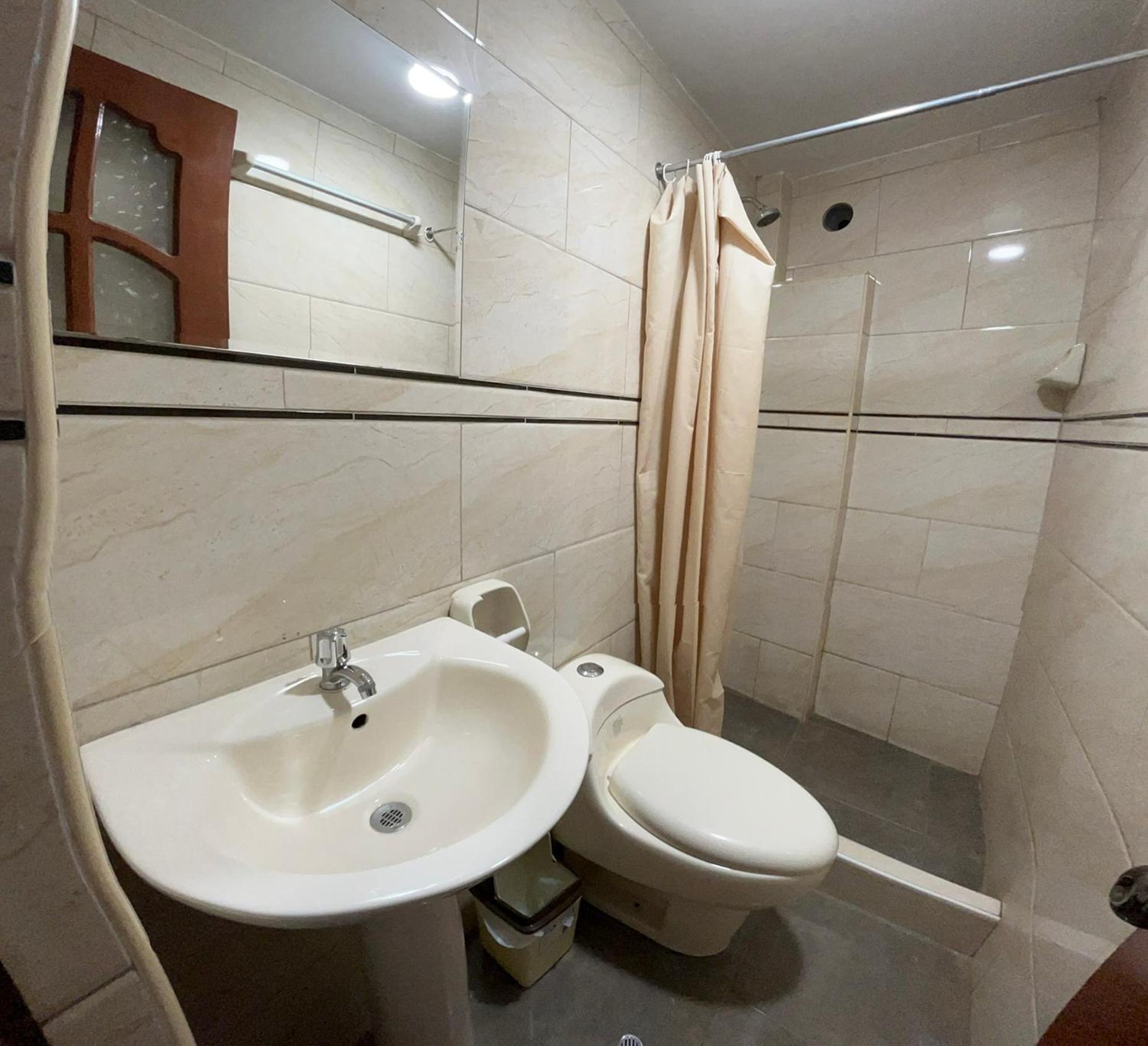 Hostal Apu Qhawarina 오얀따이땀보 외부 사진